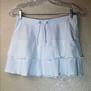 Athleta White Skirt with Drawstring. SIZE XS